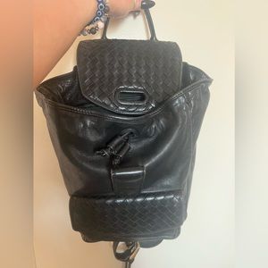 Vintage Bottega Veneta Black/Brown Leather Woven Made in Italy Backpack